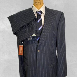 Michael Kors 2-piece Men's Suit, 42R - navy with cream & blue pinstripes